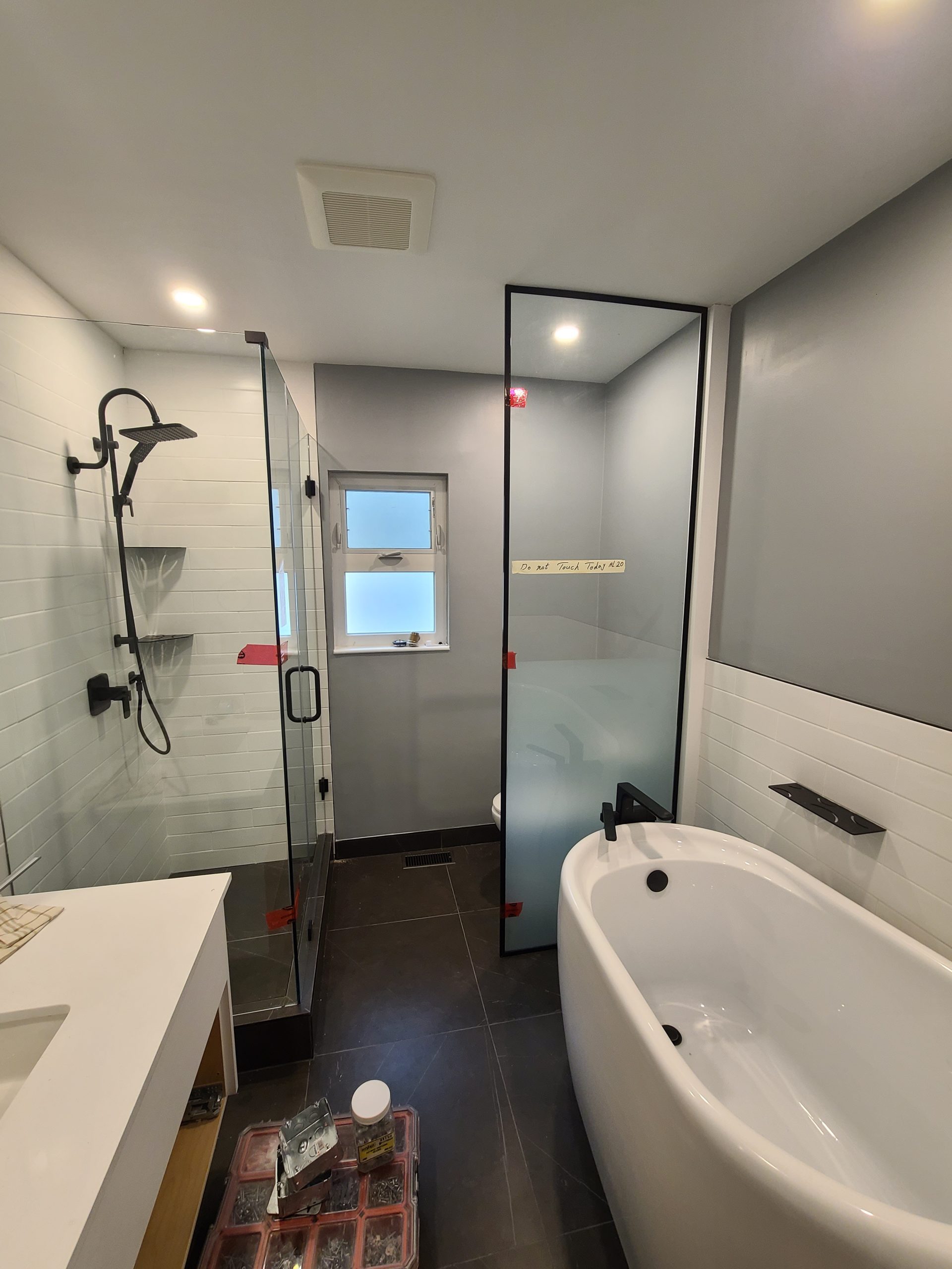 596 Queens Rd North Vancouver